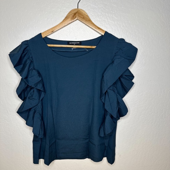 NU CONSTRUCTION Dark Forest Green RUFFLE Sleeve Blouse Size Large NEW - Picture 2 of 10